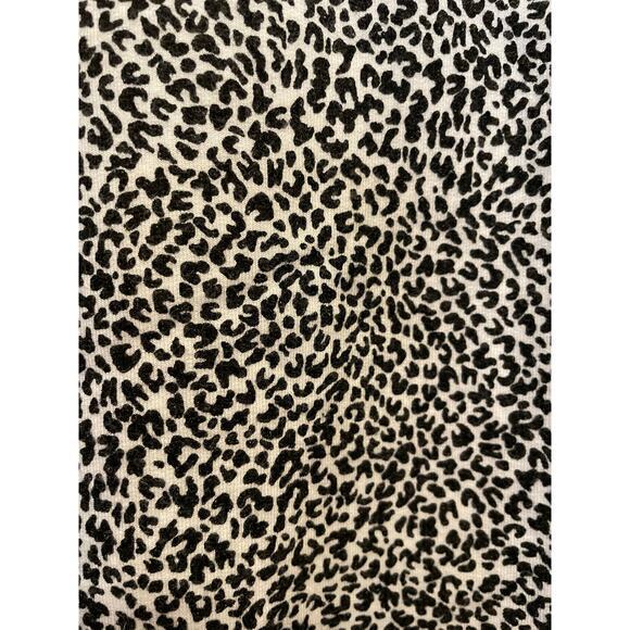 EUC ATHLETA Balance Studio Street Animal Cheetah Print Pullover Top Black White - Picture 11 of 12